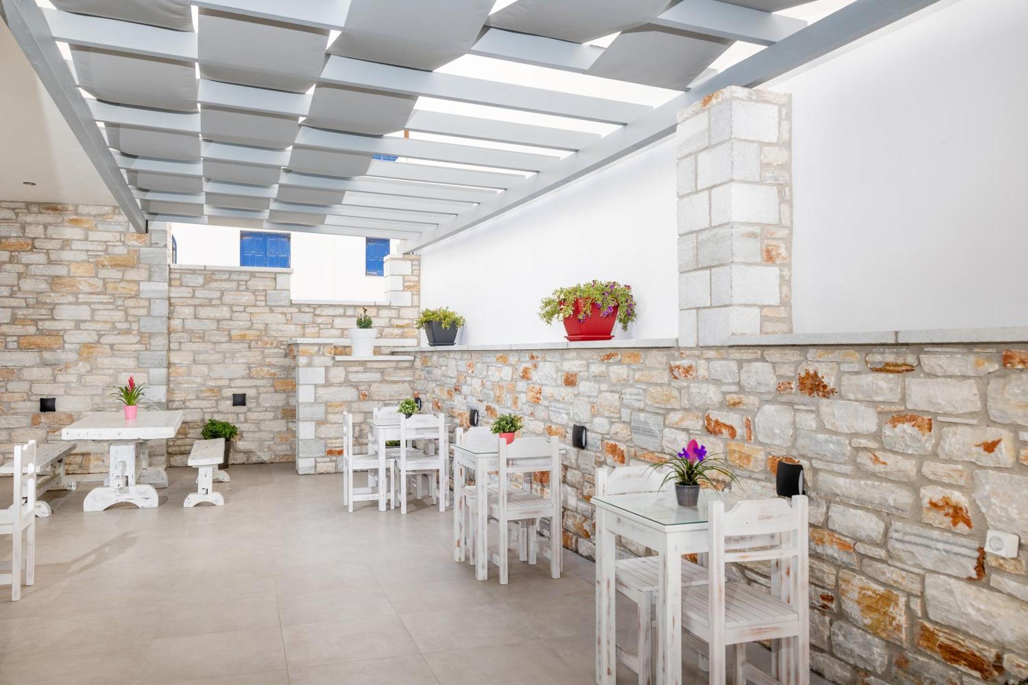 Katerina Roza Studios - Heartfelt Hospitality In The City Naxos City Exterior foto