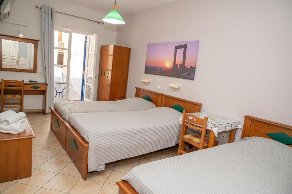 Katerina Roza Studios - Heartfelt Hospitality In The City Naxos City Exterior foto